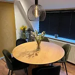 De 木屋 杜柏